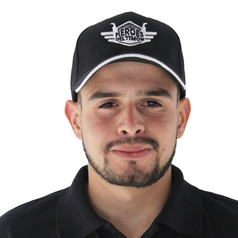 Gorra negra de Héroes del Timón